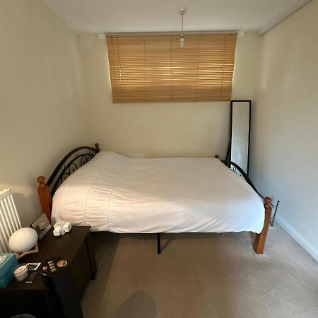Cozy Room In Shared Home Near Canary Wharf Londres Extérieur photo